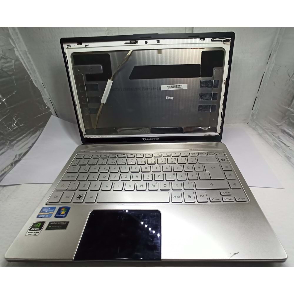 Packard Bell EasyNote P4LS0 İ5 2.Nesil Laptop Ekransız