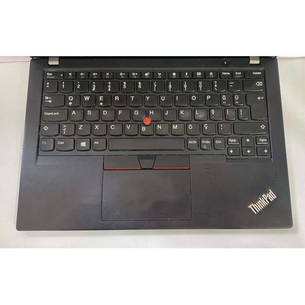 Lenovo X280 İ5-8250U 8 Ram 128 SSD İntel UHD 620 12.5 Notebook