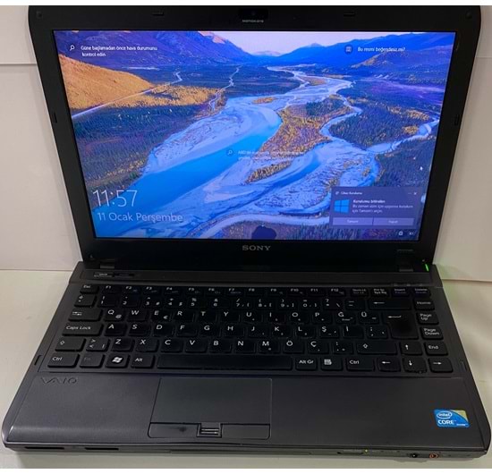 Sony Vaio PCG-51513M i3-CPU M350 4GB Ram 128 GB SSD İntel HD