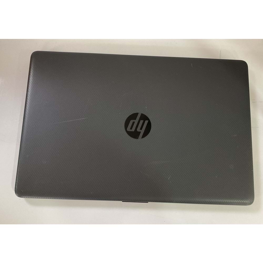 HP 250 G7 i7-1065G7 8GB Ram 256GB SSD İntel İris Plus Graphics 15,6