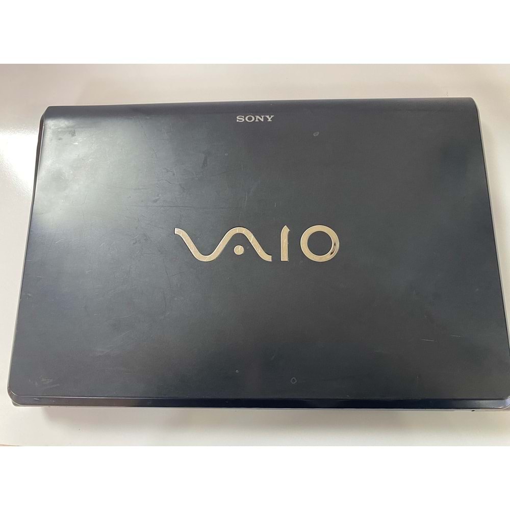 Sony VPCF1 İ7-Q740 1,73GHz 4GB Ram DDr3 240 GB SSD Geforce GT425M 1 GB